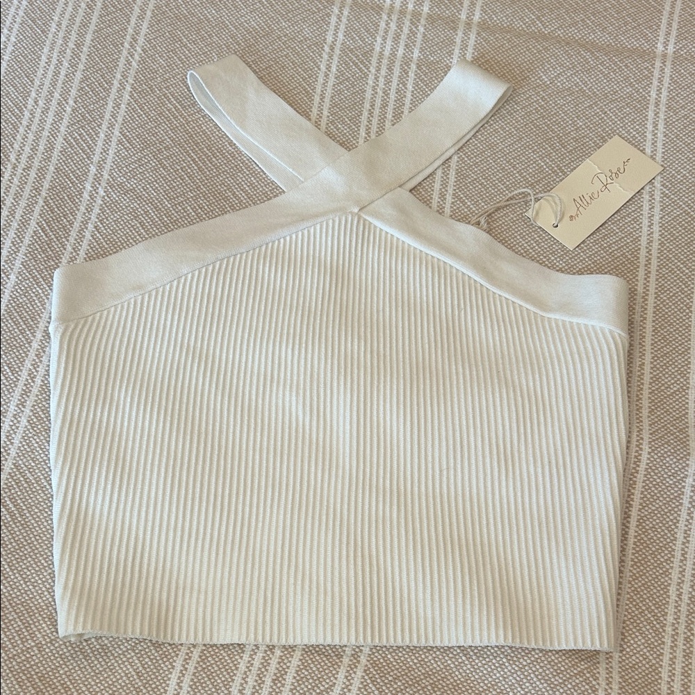 Sculpt Knit Criss Cross Cropped Tank in cream